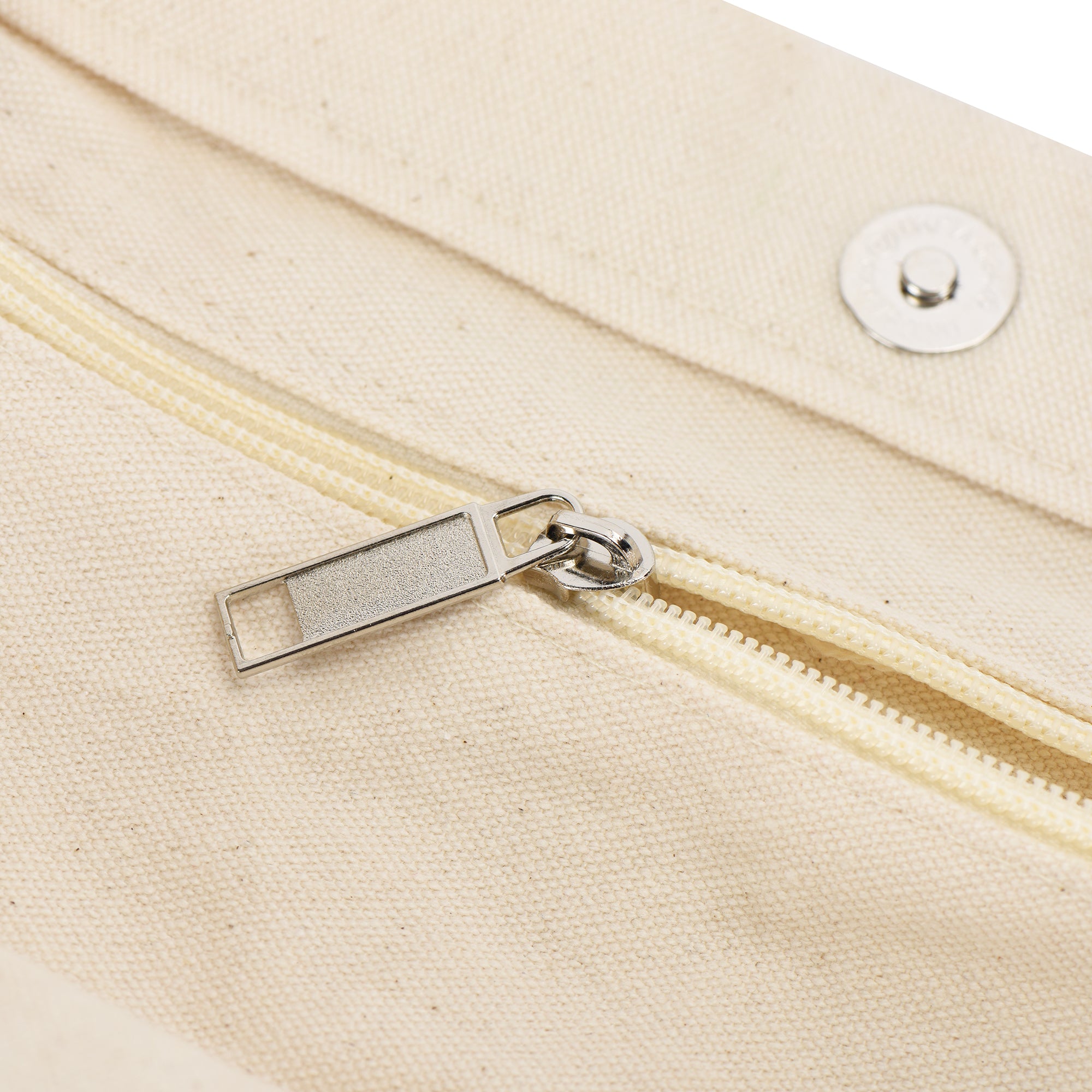 Beach Tote Bag With Rope Handles and Inner Pocket